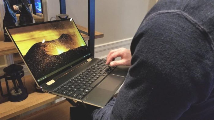 كيفية كتابة على اللاب توب Hp بالتفصيل صناع المال